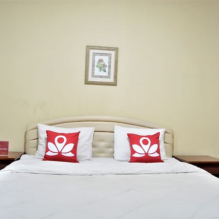 Zen Rooms Basic Cipanas Km.78 Exterior photo