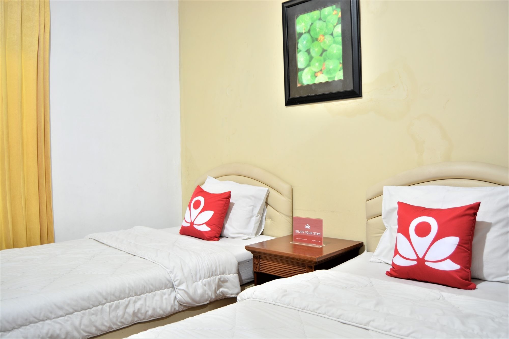 Zen Rooms Basic Cipanas Km.78 Exterior photo