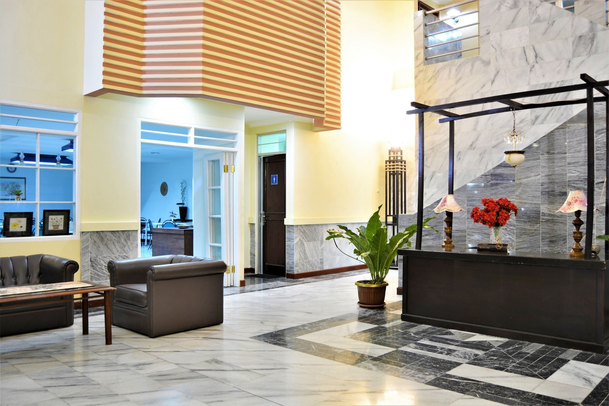 Zen Rooms Basic Cipanas Km.78 Exterior photo