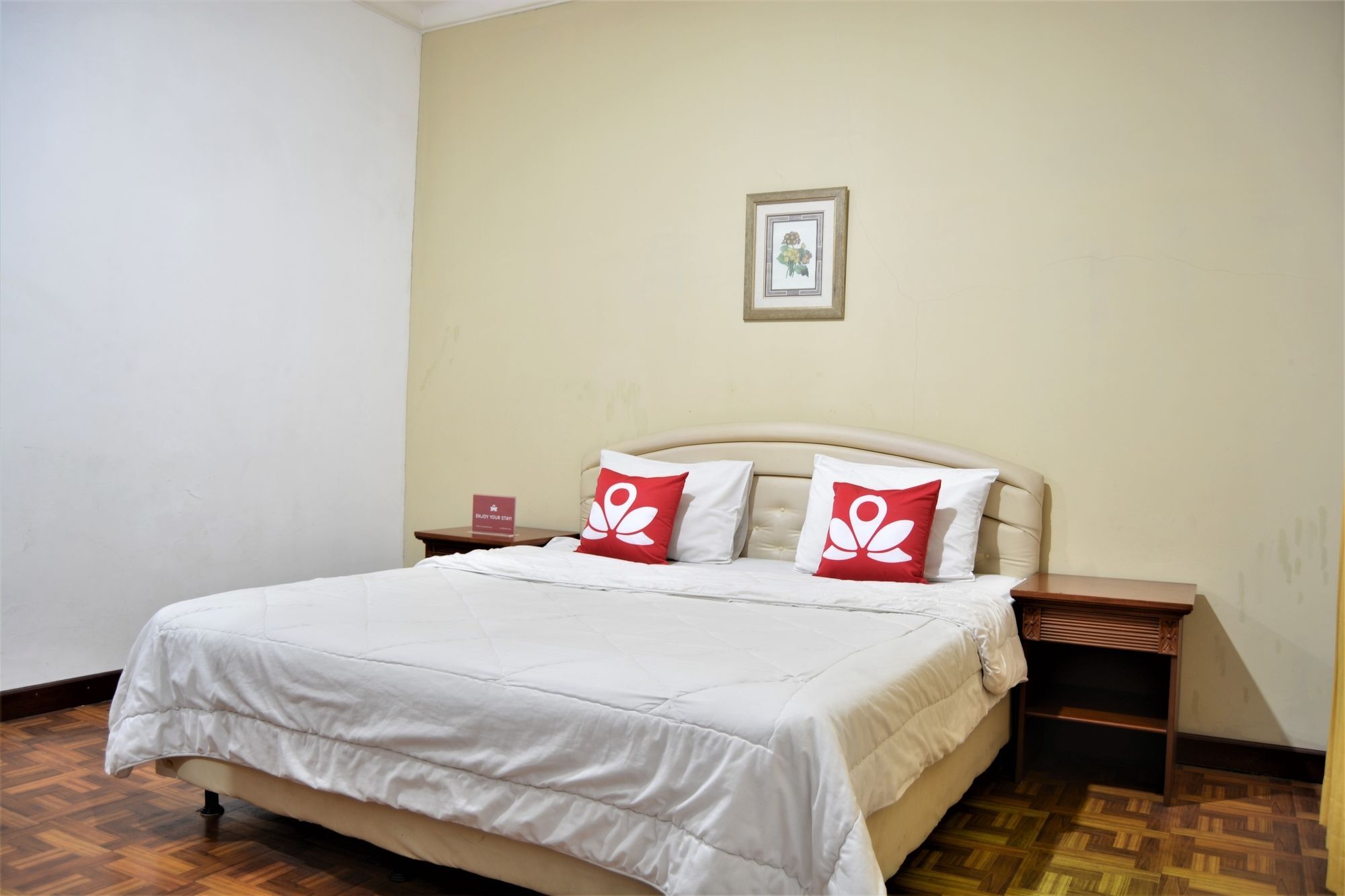 Zen Rooms Basic Cipanas Km.78 Exterior photo