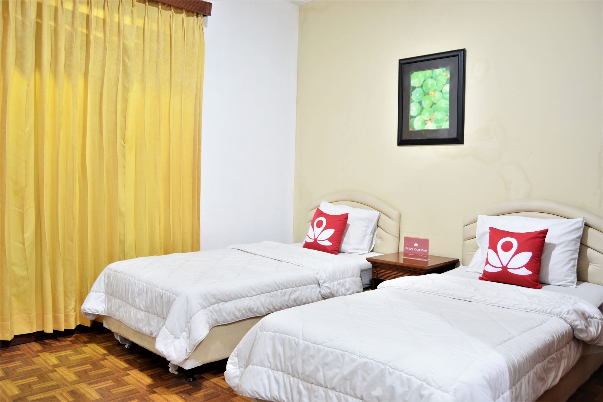 Zen Rooms Basic Cipanas Km.78 Exterior photo