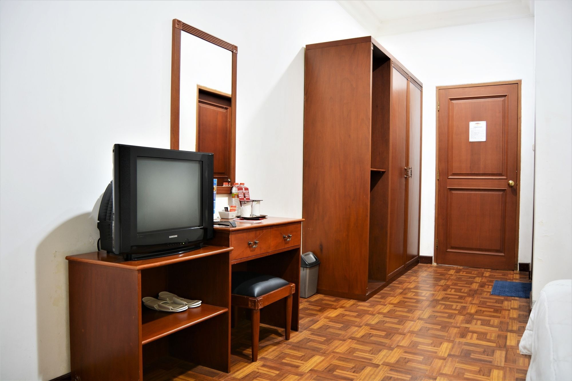 Zen Rooms Basic Cipanas Km.78 Exterior photo