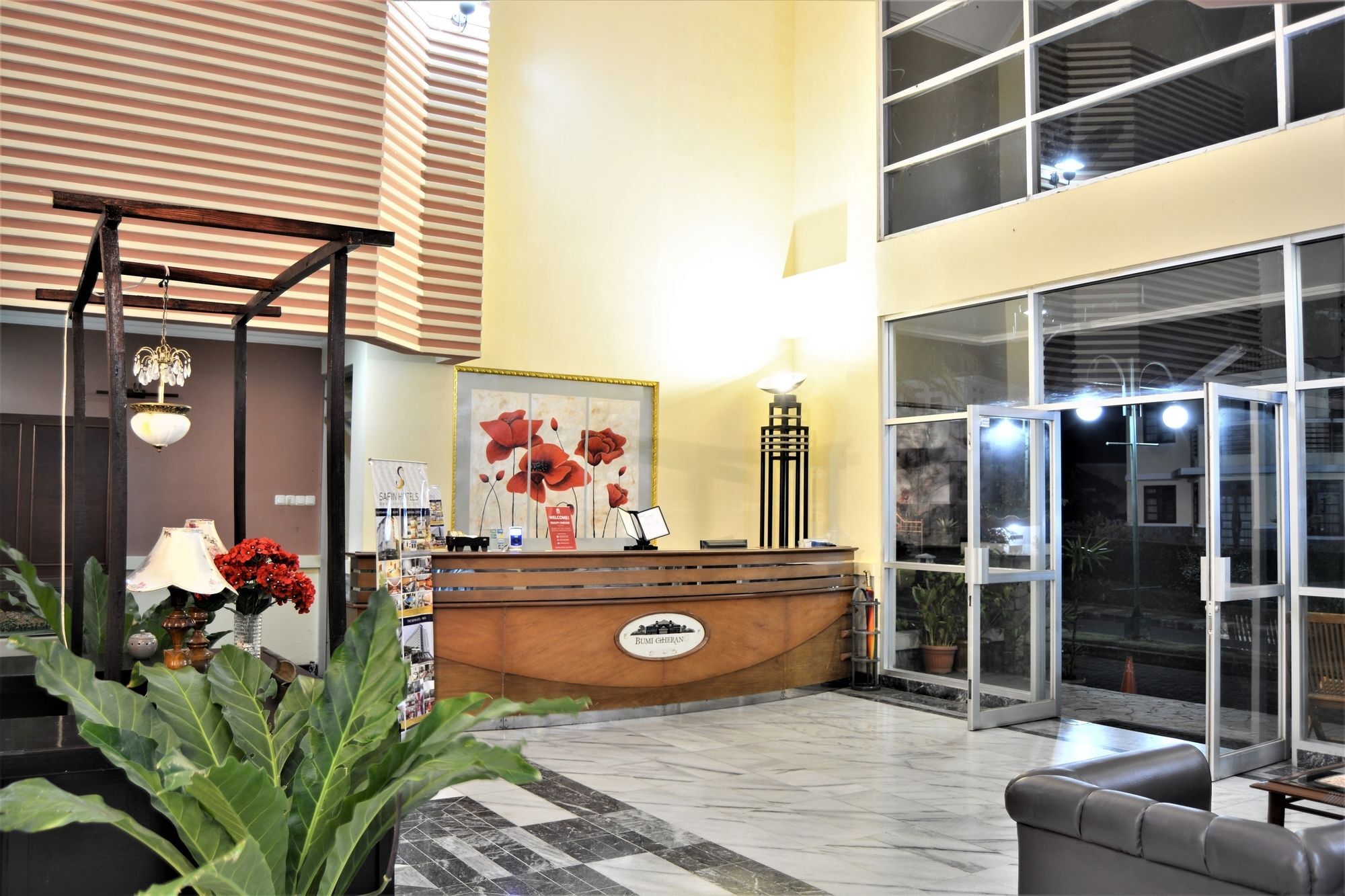 Zen Rooms Basic Cipanas Km.78 Exterior photo